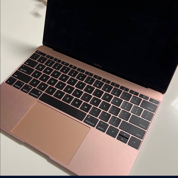 MacBook Pro Retina 2017-2018 - Picture 2 of 2
